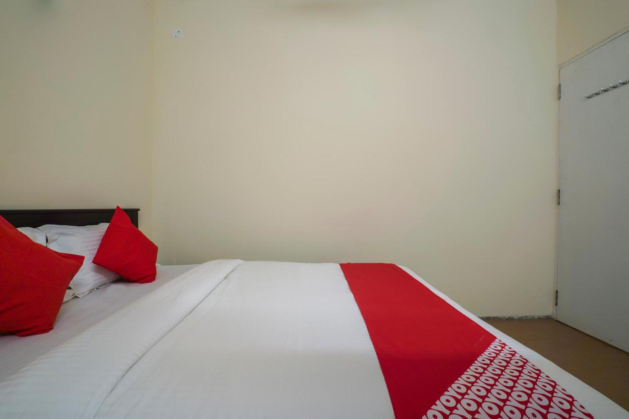 Hotel O Alpine Glow Zenith ไฮเดอราบัด ภายนอก รูปภาพ