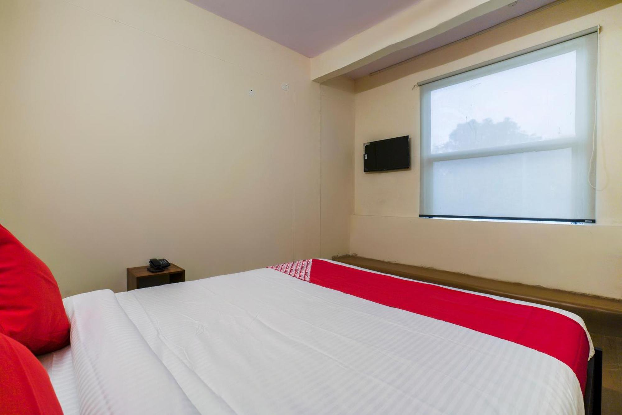 Hotel O Alpine Glow Zenith ไฮเดอราบัด ภายนอก รูปภาพ